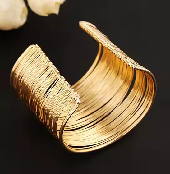 Katherine – Vintage gullfarget armbånd